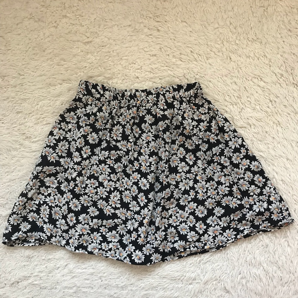 Brandy Melville floral skirt